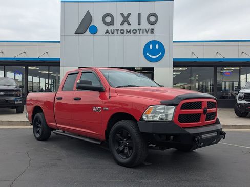 Used 2018 RAM 1500 ST w/ SXT Appearance Group AWD/4WD image 1
