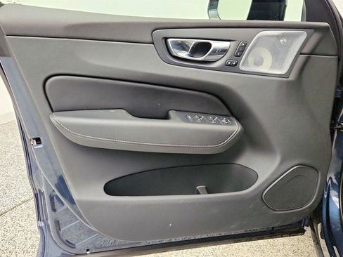 Used 2025 Volvo XC60 B5 Ultra w/ Protection Package Premier AWD/4WD image 11