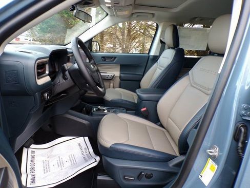 New 2026 Ford Maverick Lariat image 13