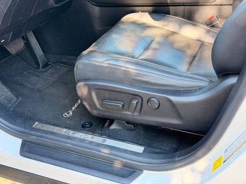 Used 2019 Lexus RX 350L FWD image 23