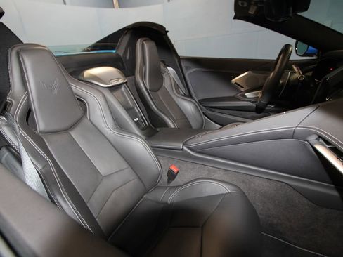 Used 2023 Chevrolet Corvette Stingray Preferred Conv w/ Battery Protection Package image 27