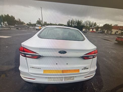 Used 2019 Ford Fusion SE image 14
