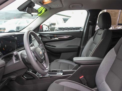 Used 2024 Chevrolet TrailBlazer LT image 21