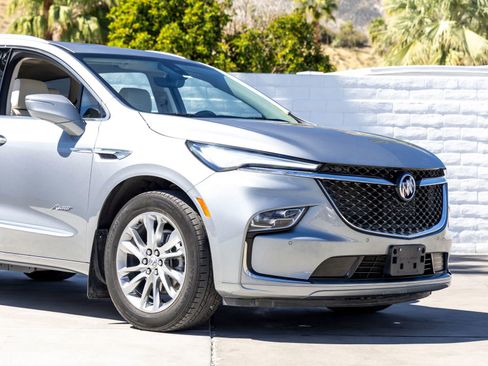 Used 2023 Buick Enclave Avenir w/ Avenir Technology Package AWD/4WD image 3