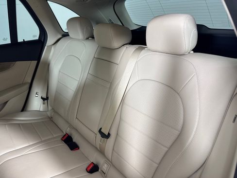 Used 2018 Mercedes-Benz GLC 300 w/ Multimedia Package image 20