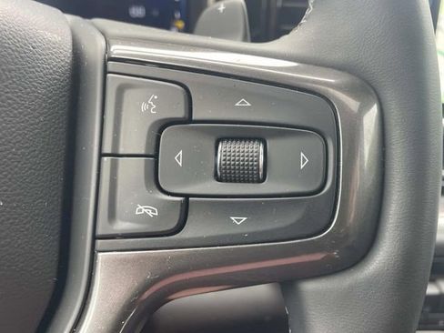 Used 2025 Chevrolet Silverado 1500 High Country w/ Technology Package AWD/4WD image 28