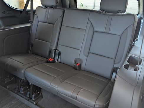 Used 2026 Chevrolet Suburban RST w/ Comfort Package AWD/4WD image 19
