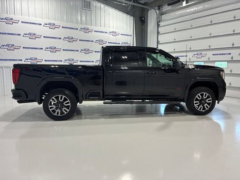 Used 2022 GMC Sierra 2500 AT4 w/ Snow Plow Prep/Camper Package AWD/4WD image 10