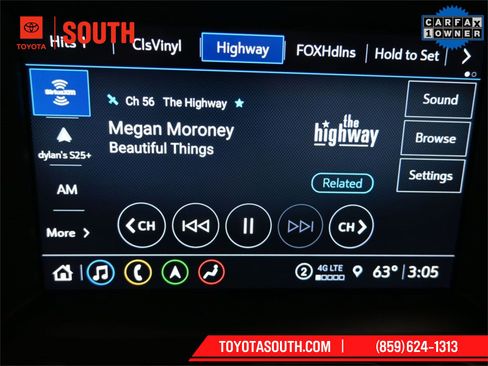 Used 2022 GMC Acadia AT4 w/ Technology Package image 11