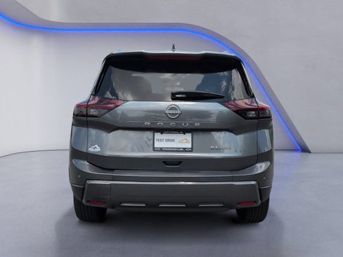 Used 2026 Nissan Rogue SL AWD/4WD image 14