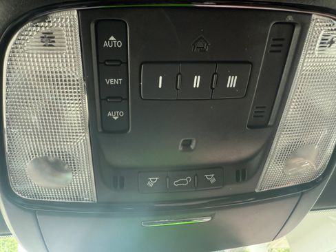 Used 2023 Dodge Durango Citadel image 29