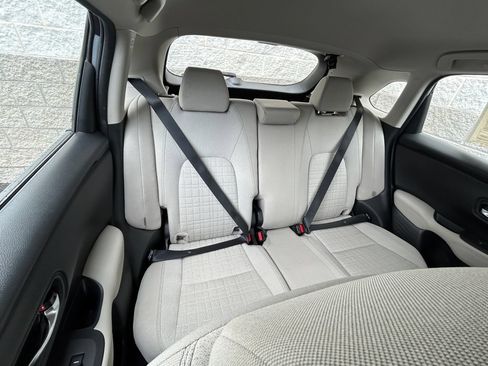 Certified 2024 Honda HR-V LX image 22