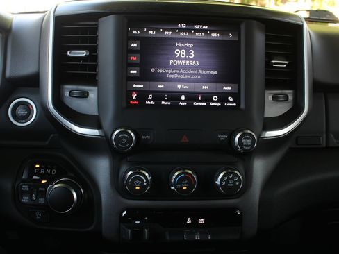 Used 2021 RAM 1500 Big Horn AWD/4WD image 30