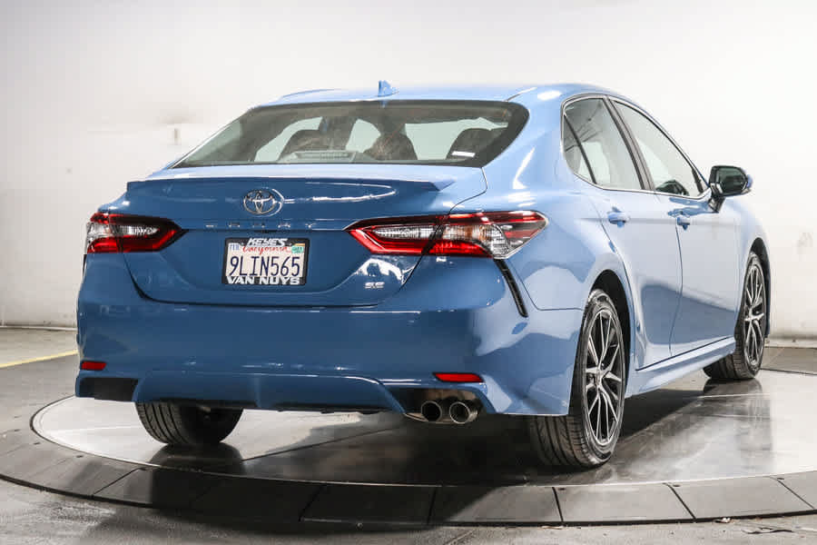 Certified 2024 Toyota Camry SE FWD image 7