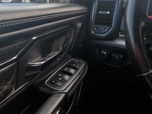 Used 2022 RAM 1500 Limited AWD/4WD image 19