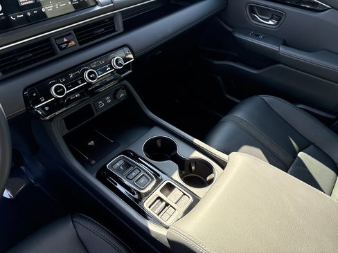 Certified 2025 Honda Pilot EX-L image 26