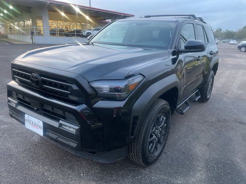 New 2026 Toyota 4Runner SR5 image 3