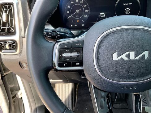 Used 2023 Kia Sorento SX FWD image 23