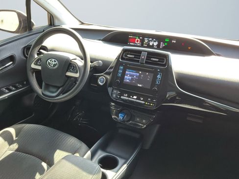 Used 2016 Toyota Prius Two FWD image 13