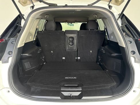 Used 2017 Nissan Rogue S w/ S Appearance Package image 18