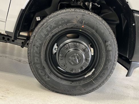 New 2026 RAM 3500 Tradesman AWD/4WD image 23