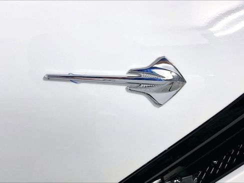 Used 2018 Chevrolet Corvette Stingray Coupe w/ 1LT RWD image 14