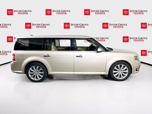 Used 2018 Ford Flex Limited w/ Equipment Group 303A AWD/4WD image 4