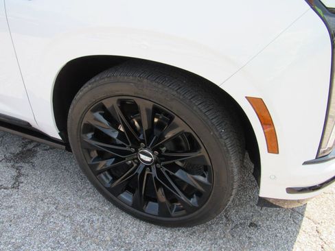 Used 2026 Cadillac Escalade Platinum Sport w/ LPO, ONYX Package AWD/4WD image 56