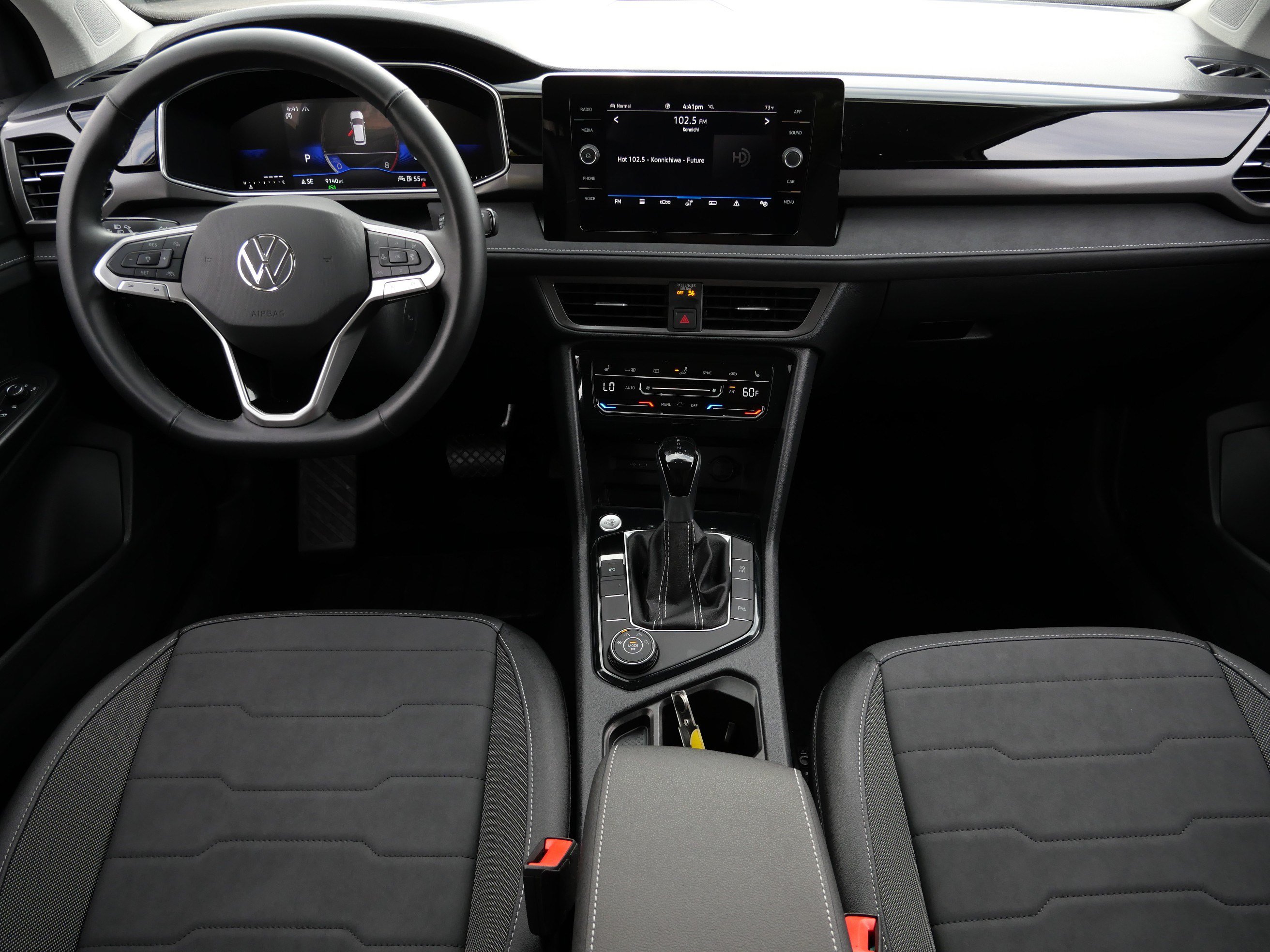 Certified 2025 Volkswagen Taos SE AWD/4WD image 10