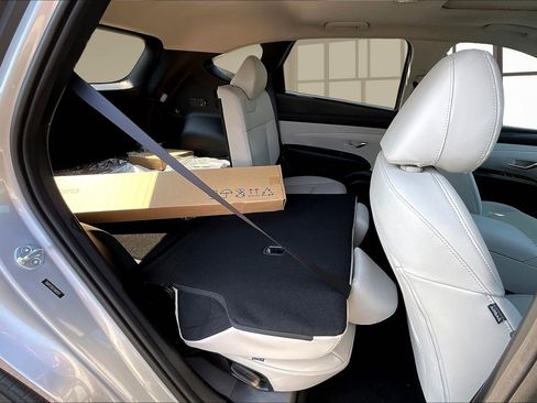 New 2025 Hyundai Tucson SEL image 9