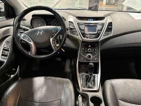 Used 2015 Hyundai Elantra Limited image 10