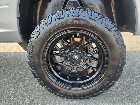 Used 2016 RAM 1500 Express w/ Popular Equipment Group AWD/4WD image 9