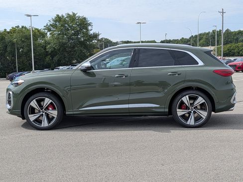New 2026 Audi SQ5 Premium Plus AWD/4WD image 3