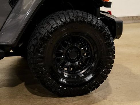 Used 2021 Jeep Wrangler Unlimited Rubicon AWD/4WD image 30
