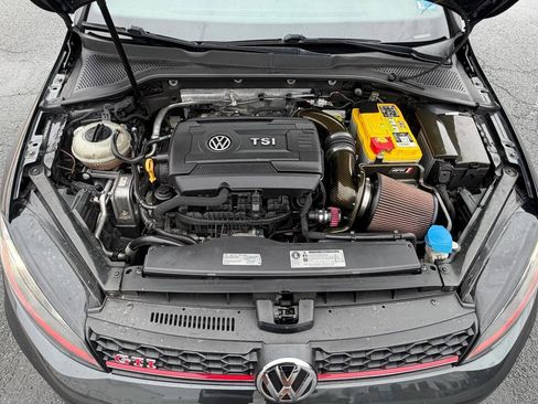 Used 2017 Volkswagen GTI SE FWD image 14