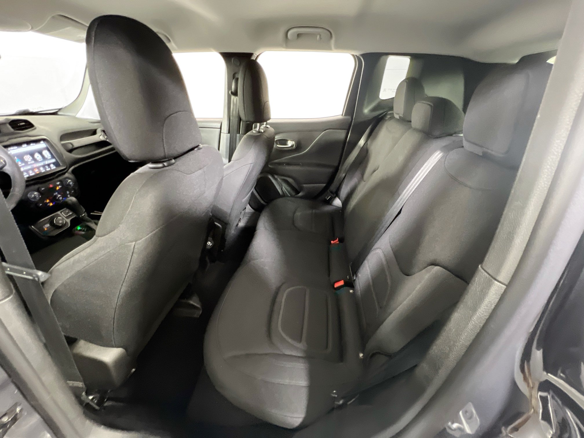 Used 2022 Jeep Renegade Latitude AWD/4WD image 23
