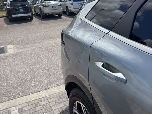 Used 2023 Kia Sportage LX FWD image 12