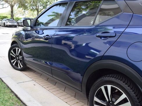 Used 2018 Nissan Kicks SV FWD image 24