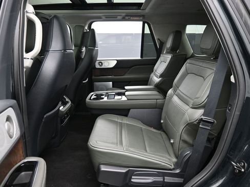 Used 2023 Lincoln Navigator Black Label AWD/4WD image 22
