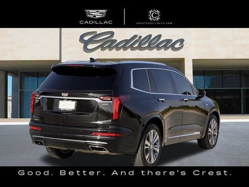 Used 2023 Cadillac XT6 Premium Luxury w/ Technology Package FWD image 3