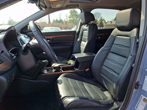 Used 2022 Honda CR-V Touring image 13