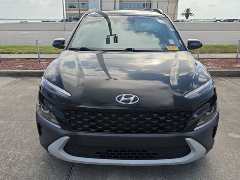 Used 2023 Hyundai Kona SEL FWD image 2