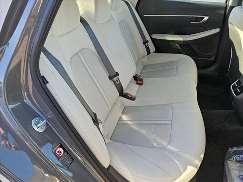 Used 2022 Hyundai Sonata SEL image 17