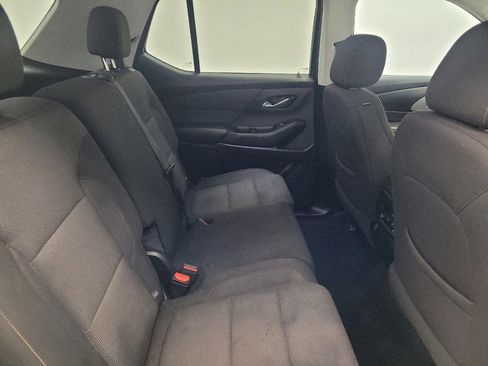 Used 2021 Chevrolet Traverse LS FWD image 19