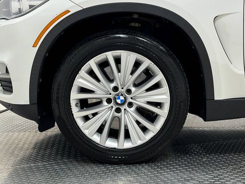Used 2015 BMW X5 xDrive50i AWD/4WD image 41