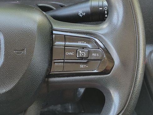 Used 2023 RAM ProMaster 2500 FWD image 23