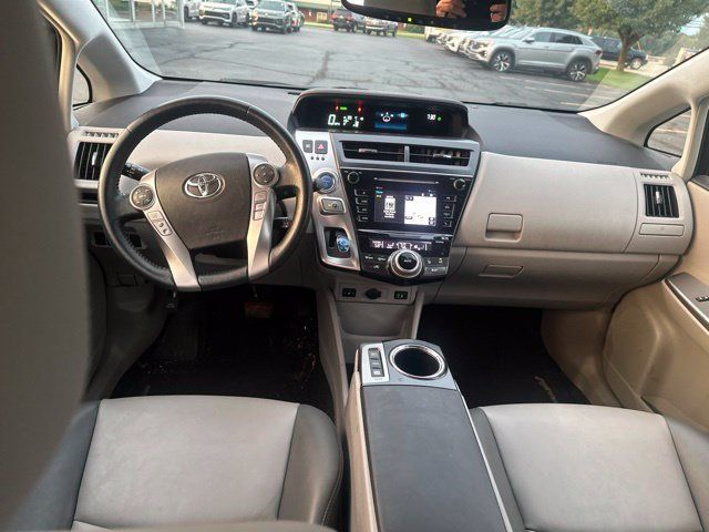Used 2016 Toyota Prius V Four FWD image 10