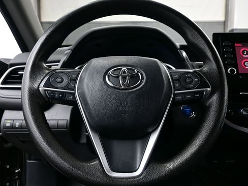 Used 2023 Toyota Camry LE image 23