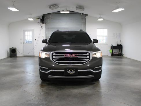 Used 2019 GMC Acadia SLT AWD/4WD image 3