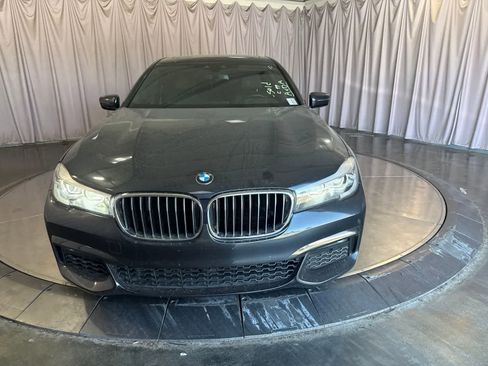 Used 2019 BMW 740i w/ Executive Package RWD image 2